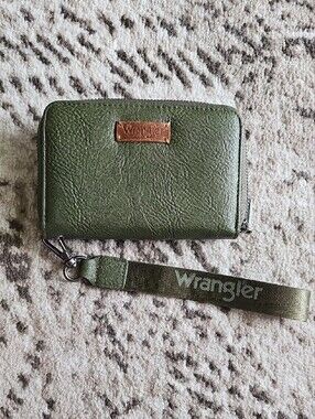 Wrangler Olive Green Zip Wallet with Branded Strap